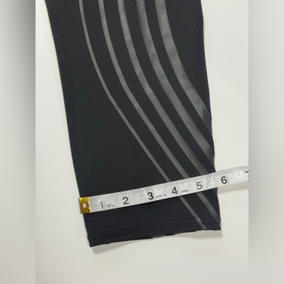 Athleta Black Leggings 🖤 - Picture 10 of 10